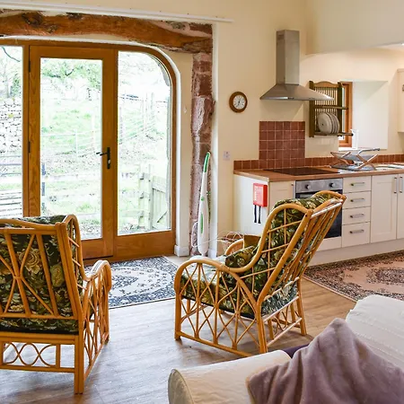 Holiday home Cherry Barn *